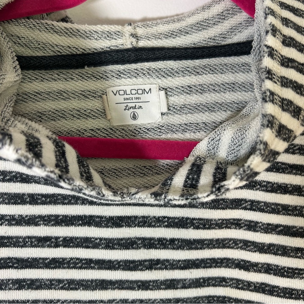 Volcom Hoodie Womens White Black Striped Pullover Long Sleeve with Pocket Size S - Picture 6 of 9